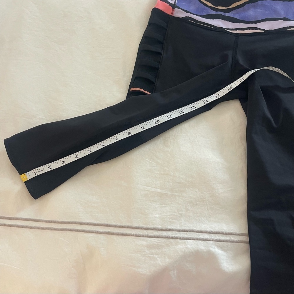 Lululemon Breezy Bleacher Stripe Iris Crop Legging - Picture 6 of 9